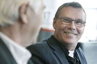 Michael Alstrup, direktør i JBS, forklarer at opkøbet af Niels Markussens Trikotagefabrik er et led i, at virksomheden vil styrke sig på området for tøj til arbejdsbrug. Foto: Flemming Hansen