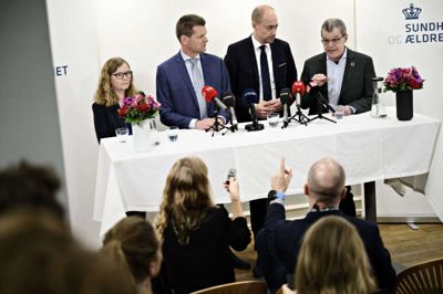 Den 27. februar 2020 blev der afholdt pressemøde, da den første dansker var konstateret smittet med coronavirus. Til stede var sundhedsminister Magnus Heunicke (S), daværende direktør for Styrelsen for Patientsikkerhed Anne-Marie Vangsted, daværende faglig direktør for Statens Serum Institut Kåre Mølbak og Sundhedsstyrelsens direktør Søren Brostrøm. (Arkivfoto.)