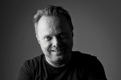 Ekstra Bladets legendariske anmelder, Peter Nørgaard har skrevet om Søren Krogh: »Så længe der findes folk som Hausgaard, Olsen og Krogh er den musikalske verden i Danmark ikke helt af lave«. Foto: PR-Foto