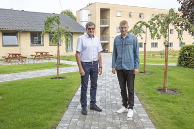 Bestyrelsesformand Palle Høj og direktør Torben Østergaard glæder sig over fuldt hus på ISI-skolerne ved skoleårets begyndelse. Foto: Privatfoto