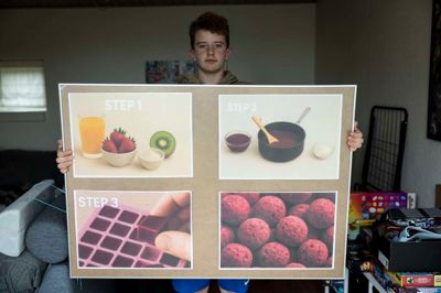 Med sin ide om sundt slik, sikrede 14-årig Alexander Grosmann fra Bording stor interesse fra løverne i Løvens Hule Junior.