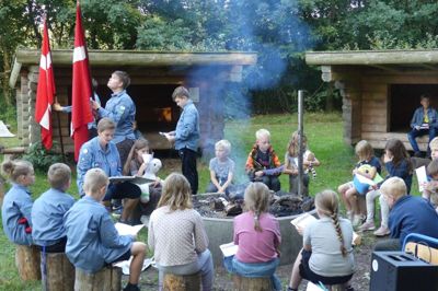 FDF deltog aktivt i friluftsgudstjenesten i Isenvad. Foto: Privat Foto