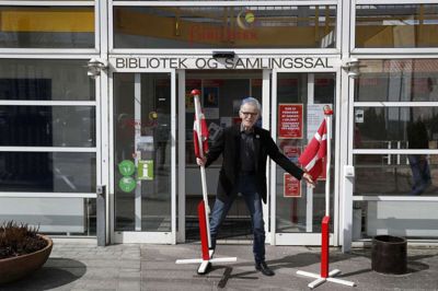 Onsdag 21. april klokken 12.00 var et tidspunkt, som børnebibliotekar Kim Kaulbach havde glædet sig til længe. Da stod den nemlig på genåbning af biblioteket i Ikast. Foto: Flemming Hansen