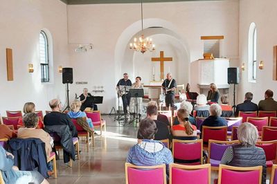 Et Lille Band sang og spillede til støtte for socialt udsatte. Foto: Privatfoto