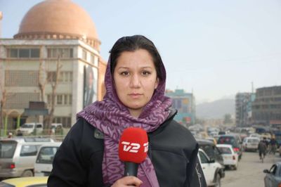 Simi Jan fortæller på Ikast Bibliotek blandt andet om Kabuls fald. Foto: PR Foto