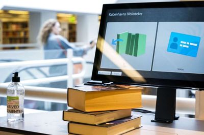Ni mænd er ved Retten i Aarhus idømt mellem tre og otte års fængsel for omfattende databedrageri. De udgjorde ifølge rettens vurdering en kriminel organisation, der turnerede rundt på biblioteker landet over og opsatte såkaldte keyloggere. Der gjorde dem i stand til at aflure koder og brugernavne til NemID. Foto: Ritzau Scanpix
