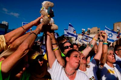 Der bliver jublet på Gidselpladsen i Israel.