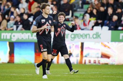 Anders Dreyer jubler over sin scoring mod Vejle. Foto: Bo Amstrup/Ritzau Scanpix