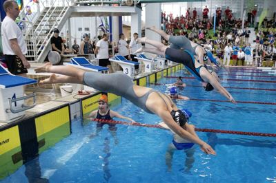 Efter flere års pause på grund af coronapandemien kan Ikast Svømmeklub nu igen holde Midsommercup, og stævnet i næste uge bliver stort. Foto: Tom Laursen