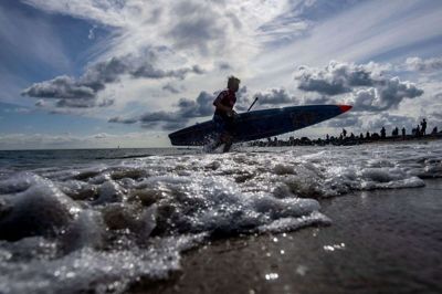SUP-boards er blevet populære, men det kan være farligt, hvis der er for meget vind.