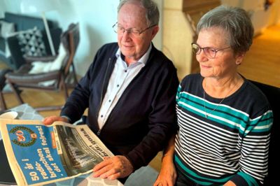 Gretha og Calle Godsk har mange minder sammen efter 60 års ægteskab. Blandt andet da deres fælles radio- og tv- forretning fejrede 50 års jubilæum. 3. november fejrer parret diamantbryllup.Foto: Laila Kempel