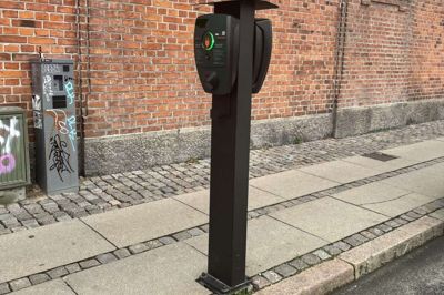 Ikast-Brande Kommune vil i løbet af 2023 udrulle i alt 76 nye ladestandere til el-biler. Foto: Privatfoto