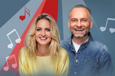 Annette Heick og Jesper Lundgaard kan snart opleves i Bakkehuset med sange som »Don’t Cry For Me Argentina«, »Anthem«, »SOS«, »Bring ham hjem«, »Shallow«, »This is the Moment«, »Edelweiss«. Foto: Pr-Foto