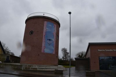 Det er planen, at vandtårnet for fremtiden skal omdannes til udsigtspunkt og et kulturelt fyrtårn for hele Hærvejs-turismen. Foto: Flemming Thulstrup