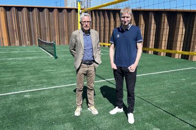 Formanden for Egefonden Viggo Mølholm og bestyrelsesformand i Sportscampus Ikast-Brande Torben Østergaard. Foto: Privat foto