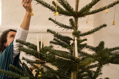 Billedtekst: Julen byder på 30 gudstjenester i de lokale kirker. De 16 af dem er 24. december, hvor der er gudstjenester fra klokken 9.30 til 15.30.