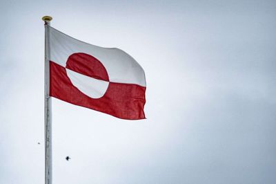 Grønlands økonomi kan blive udfordret af en aldrende befolkning, skriver Nationalbanken i en analyse. (Arkivfoto).