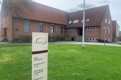 På fredag står den igen på »Messy Chruch« i Ikast Kirkecenter. Det anderledes gudstjeneste er en tilbagevendende begivenhed. Foto: Mikkel Korsgaard Christensen