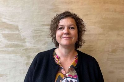 Natascha Jensen er fra 1. januar 2025 ny direktør for børn- og fællesskaber i Ikast-Brande Kommune. Hun afløser Rasmus Byskov-Nielsen. Foto: PR-Foto