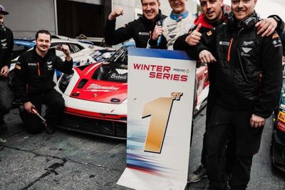 Lokale Simon Birch stormer frem på motorsportsscenen.
