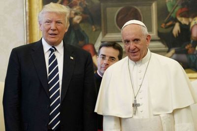 USA's præsident, Donald Trump, og pave Frans mødtes i Vatikanet i 2017. (Arkivfoto).