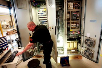 Det er styresystemer i den helt store skala, KK-electronic producerer. Foto: Flemming Hansen