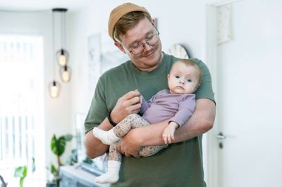 Når Tobias Bank Schou Jacobsen ser på Leonora, bliver han mindet om, at det bliver godt igen, og at Sigrid venter på de tre andre »et andet sted«.