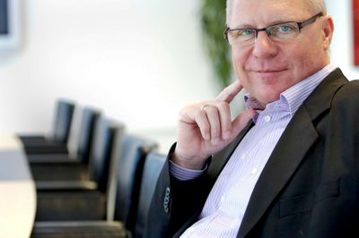 De enkelte kunder er ikke vokset, men der kommer hele tiden nye til, lyder forklaringen fra Ingvard Sand på, hvordan det er lykkedes at vokse i en presset speditionsbranche. Foto: Tony Brøchner