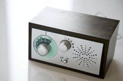 Colourbox. Radio Alfa sender hele Giro-showet direkte til lytterne