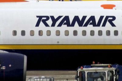 Arkiv. Ryanair måtte i fredags tage flyet mellem Billund og Ciampino i Italien ud af drift på grund af insektbid.