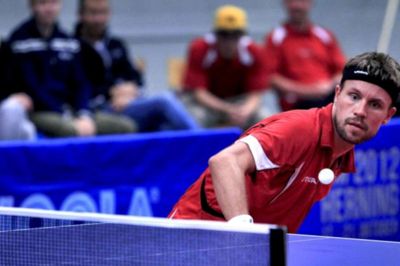 Tom Laursen. Topnavnet er Michael Maze.