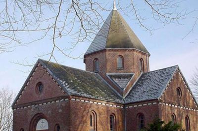 I næste uge er det 125 år siden Tiphede Kirke blev indviet. Den smukke kirke er efterspurgt til dåb og bryllupper.