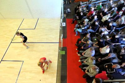 Flemming Hansen. Der skal spilles om squash-guld for hold i Sportscenter Herning i april.