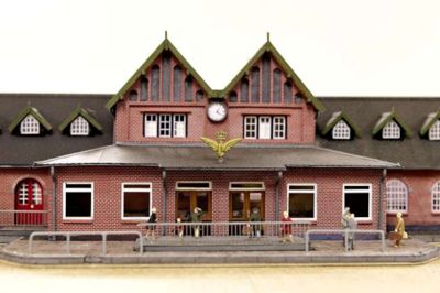 Tony Brøchner. Modellen af Hernings gamle banegård er bygget uden tegninger