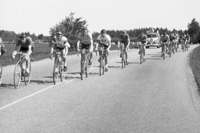 Hugo E. Ved Angliløbet 1966 ser vi her blandt andet Verner Blaudzun (tv.)