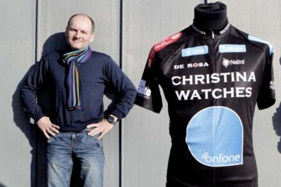 Henrik Ole Jensen. Hembos ordkrig med Jesper Worre og andre i cykelverdnen har skadet hans brand, siger eksperten