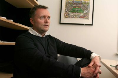 Nils Lund (arkiv). Adm. direktør for Årstiderne Arkitekter, Torben Klausen, peger på, at den manglende vækst i samfundet er en hæmsko for at udvikle mange af de yderområder, som i dag henstår med forladte og forfaldne ruin-bygninger.