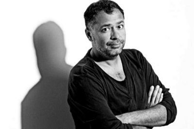 PR Foto. Omar Marzouk tager balladen meget afslappet