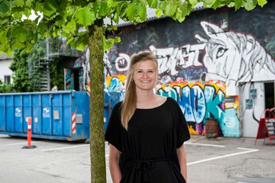 Line Sahlholdt Hansen fik sig et kulturchok, da hun første gang besøgte ungdomshuset. Nu er hun blevet formand. Foto: Jørn Deleuran