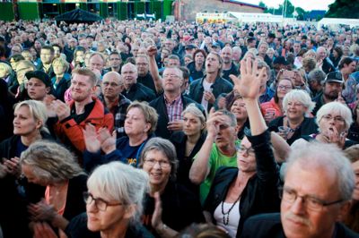 Der var fyldt godt op på forpladsen ved RemisenBrande. Foto: Flemming Hansen