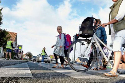 En øget indsats har forbedret de lokale resultater i den nationale skoletrafiktest.
