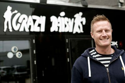 Henning Bøge Hvidtfeldt, formand for restauratørforeningen, frygter ikke, at Black Army vil få held til at presse beskyttelsespenge ud af barer og diskoteker i Herning. Han opfordrer til, at byens restauratører står sammen og fører dialog med kommunen og politiet. ? Foto: Henrik Ole Jensen