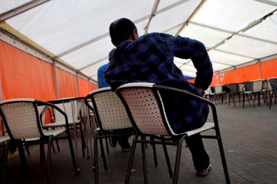 For de 200 flygtninge på asylcentret i Herning er ventetiden lang og fremtidsudsigterne uvisse. De kender ikke deres fremtidige hjemby.?Foto: Flemming Hansen