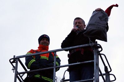 Julius gemmer sig i år i en postsæk, fordi han frøs noget så gevaldigt under sit ophold i juletræet sidste år. Foto: Kim Kristensen