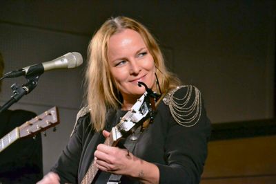 Søs Fenger ses her ved en koncert i Dagmar Bio i januar sidste år. ?privatfoto