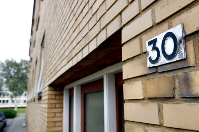 52 ud af 290 lejligheder i Holmparken blive sat op i husleje med op til 25 procent. Det sker efter Huslejenævnet i Herning Kommune har givet udlejeren - Jacobsen group ApS - delvist medhold i, at lejlighederne er for billige i forhold til markedslejen andre steder i Herning.? foto: tom laursen