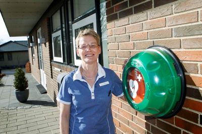 Hjertestarteren er på plads hos tandlæge Agnethe Kaasgaard. ? Foto: Flemming Hansen