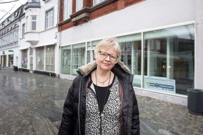 Apoteker Helle Steen Sørensen fra Østergades Apotek i Herning ser frem mod flytningen til nye lokaler fra 23. marts.? Foto: tom Laursen