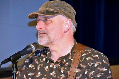 Allan Olsen var et af de navne, der gav koncert i Dagmar Bio i år. Det var i marts, og biografen har også haft besøg af blandt andre Søs Fenger, Anne Linnet, Steen Jørgensen og Folkeklubben. ?privatfoto