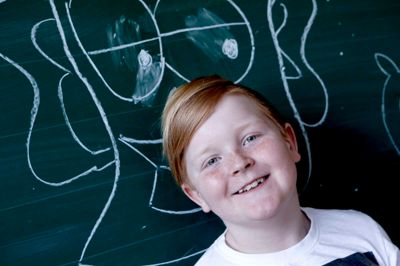 Alexander Hansen, 9 år, 2. klasse:
- Jeg synes ikke rigtigt, min skoledag har ændret sig. Jeg føler, jeg er blevet en bedre elev, men ellers ved jeg ikke, hvad skolereformen har betydet. Jeg synes heller ikke, der er den store forksel på lærerne i forhold til sidste år. Vi har lidt mere motion, og det er helt fint, at man lige kan få sig rørt lidt.